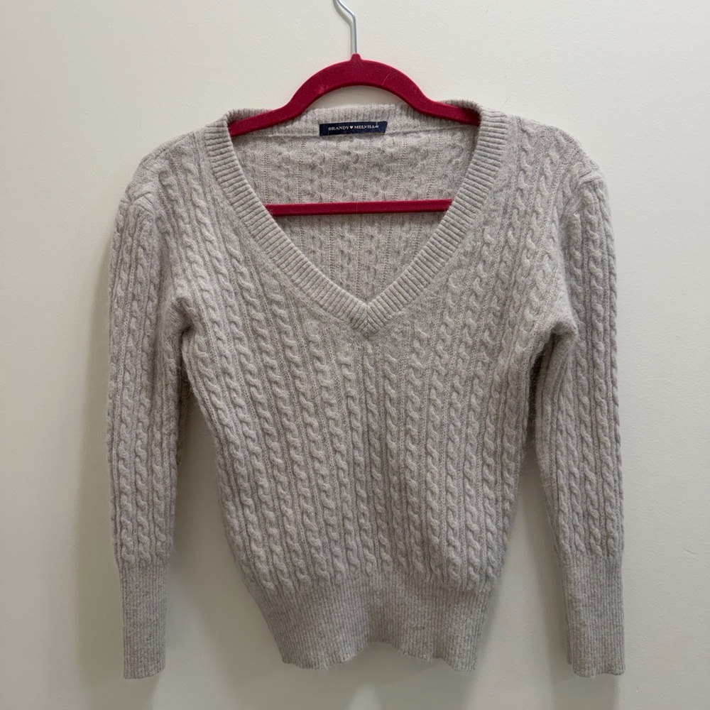 Brandy Melville Gray Cable Knit V-Neck Wool Blend Sweater Made in Italy